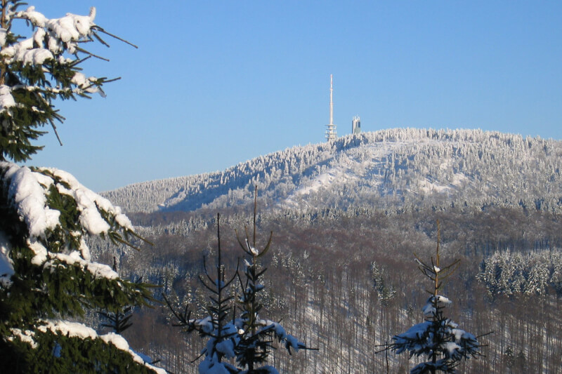 Blick zum Inselsberg im Winter