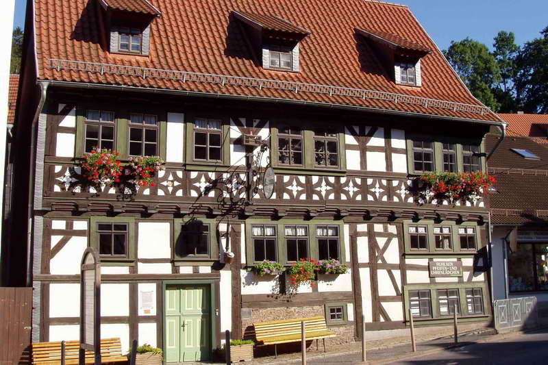 Außenansicht des Orts- und Tabakpfeifenmuseums in Ruhla