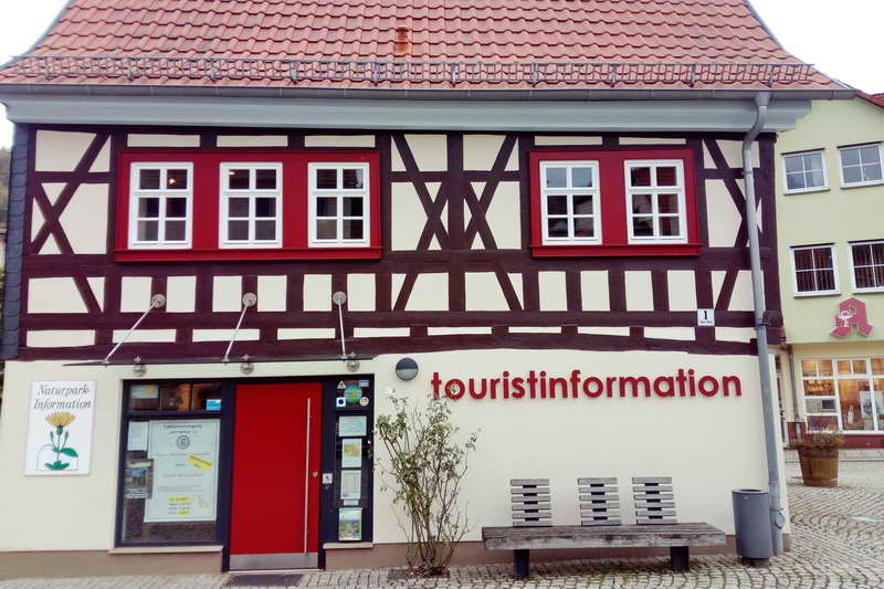 neue Außenansicht der Touristinformation Ruhla
